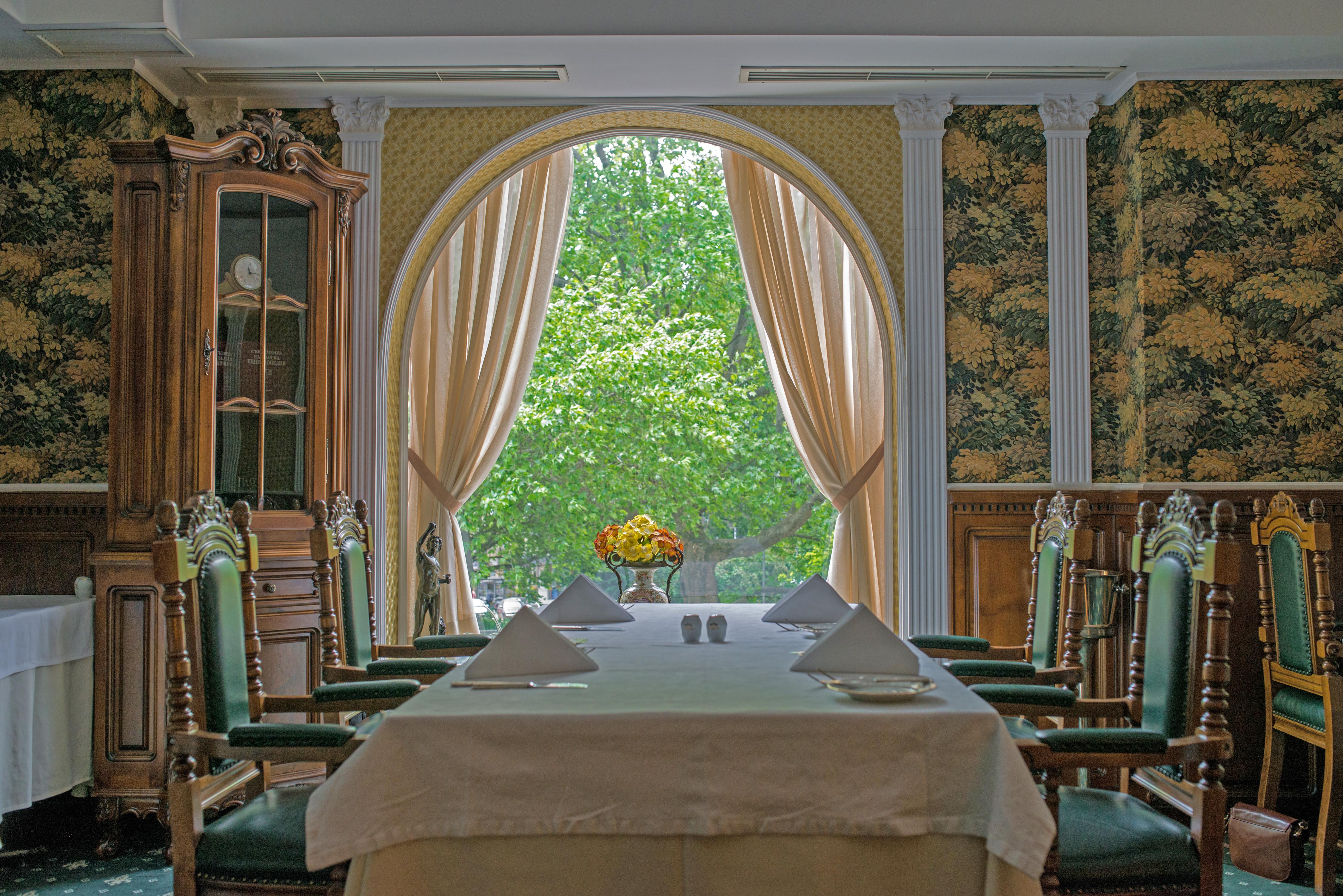 Grand Hotel London Varna Extérieur photo The dining room