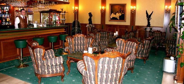 Grand Hotel London Varna Restaurant photo The Green Bar